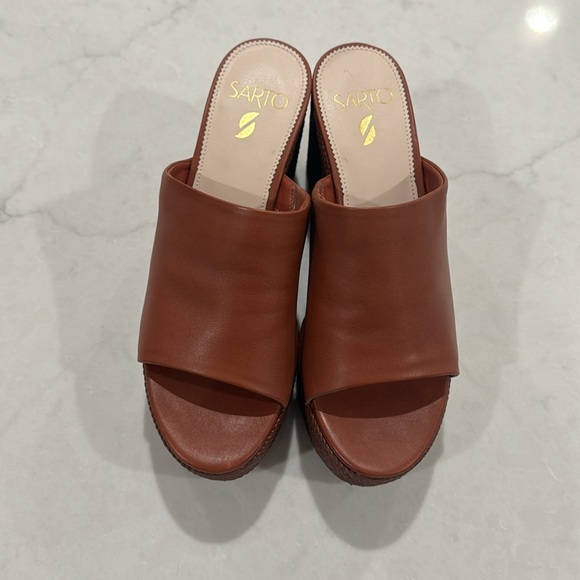 Sarto wedge size 9.5 - Picture 2 of 5